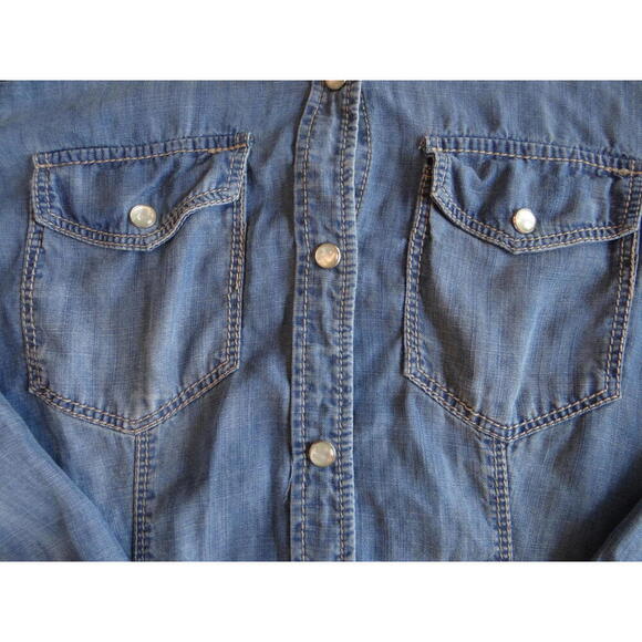 Trouvé Women's Denim Shirt - Stylish & Comfortable - Picture 6 of 7